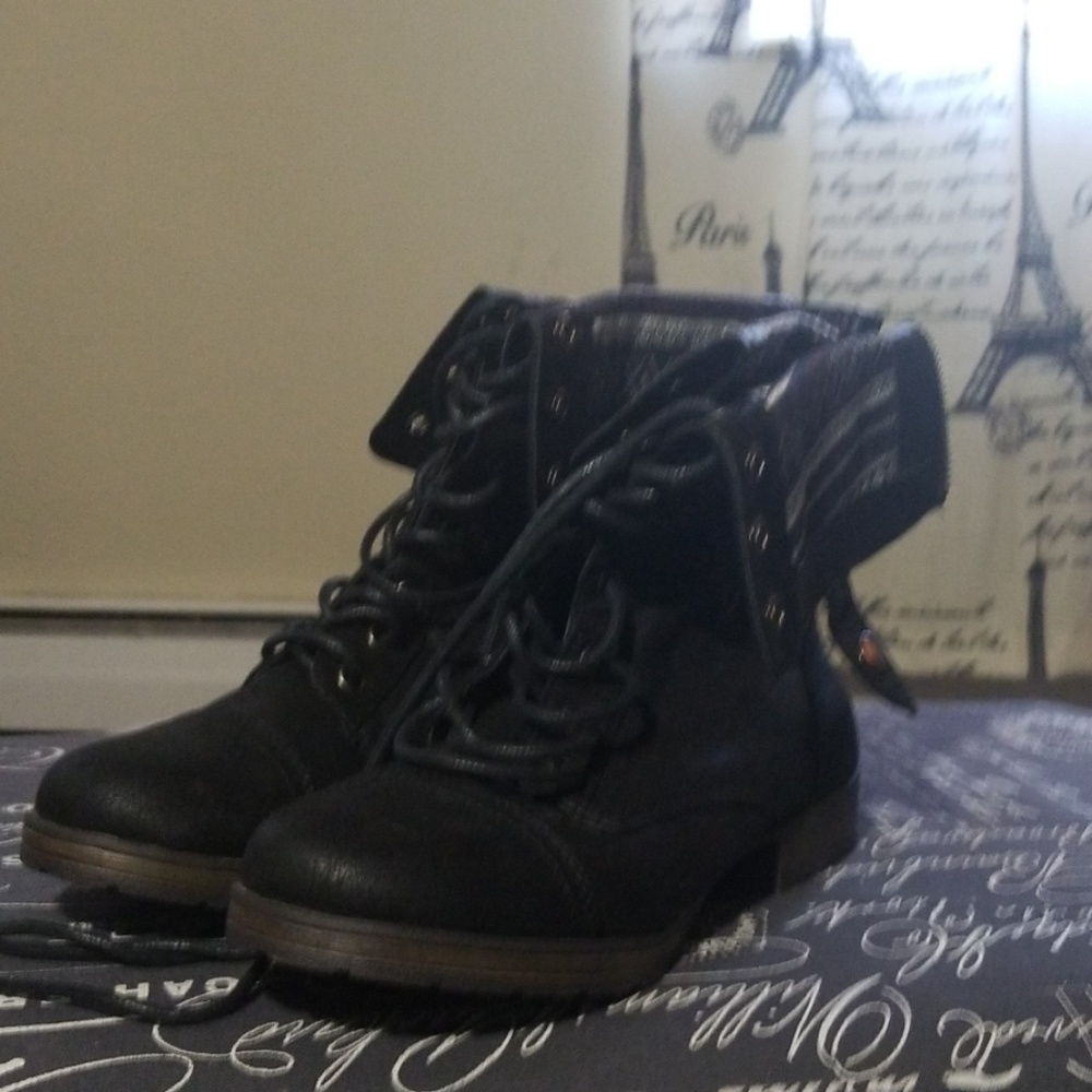 Black boots